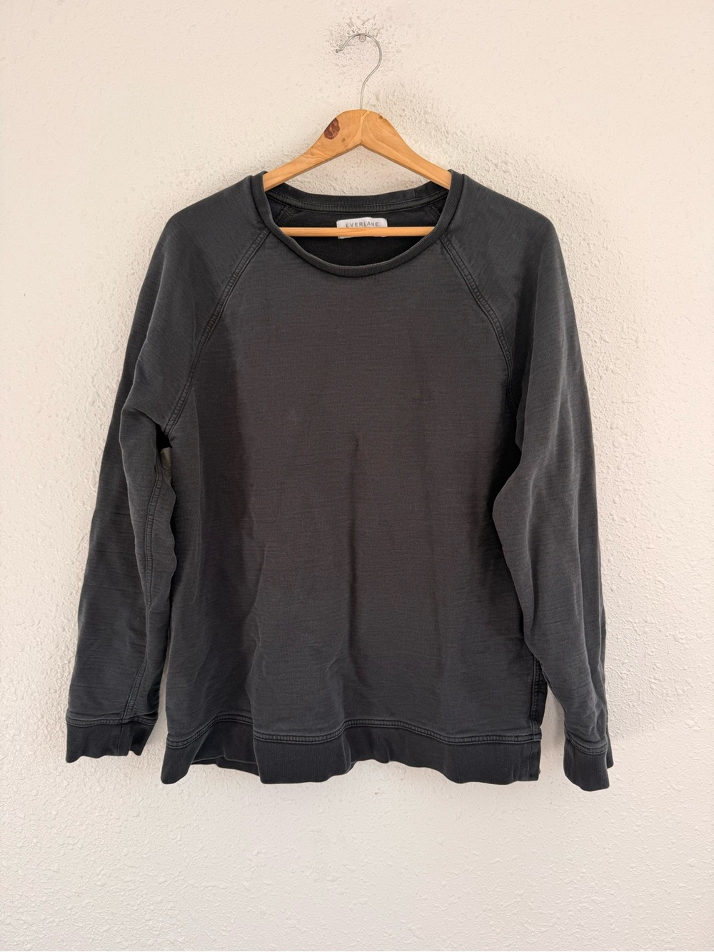 Everlane faded black crewneck sweatshirt distressed pullover  XL